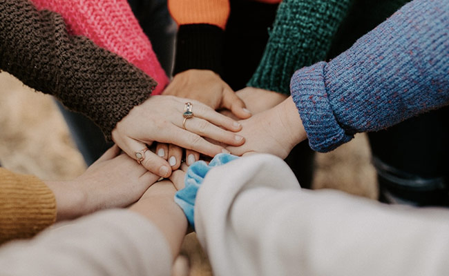 Friendship Day 2022: 10 Gift Ideas For Your Special Friends