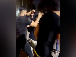 Shocking Video: गुरुग्राम में बाउंसरों की दबंगई, क्लब में गेस्ट के तौर पर आए कपल को बेरहमी से पीटा Shocking Video: गुरुग्राम में बाउंसरों की दबंगई, क्लब में गेस्ट के तौर पर आए कपल को बेरहमी से पीटा