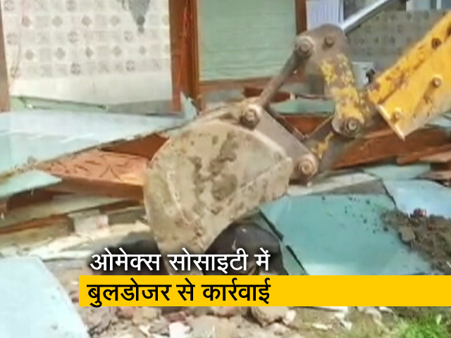 नोएडा में बीजेपी नेता पर कार्रवाई, सरकार का एक्शन जारी