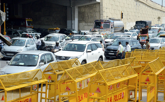 Heavy Traffic At Delhi's Borders Amid Curbs Due To Farmers' Protest Today