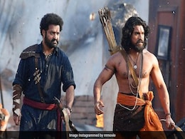 ऑस्कर में जाने से पहले RRR ने अमेरिका में जीता ये खास पुरस्कार, राजामौली ने इस अंदाज में जताई खुशी ऑस्कर में जाने से पहले RRR ने अमेरिका में जीता ये खास पुरस्कार, राजामौली ने इस अंदाज में जताई खुशी