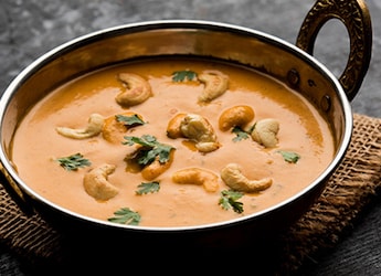 Love Dhaba Food? Try This Creamy, Dhaba-Style Kaju Masala Curry Love Dhaba Food? Try This Creamy, Dhaba-Style Kaju Masala Curry
