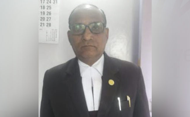 ज्ञानवापी केस में मस्जिद पक्ष के वकील अभय नाथ यादव का हार्ट अटैक से निधन