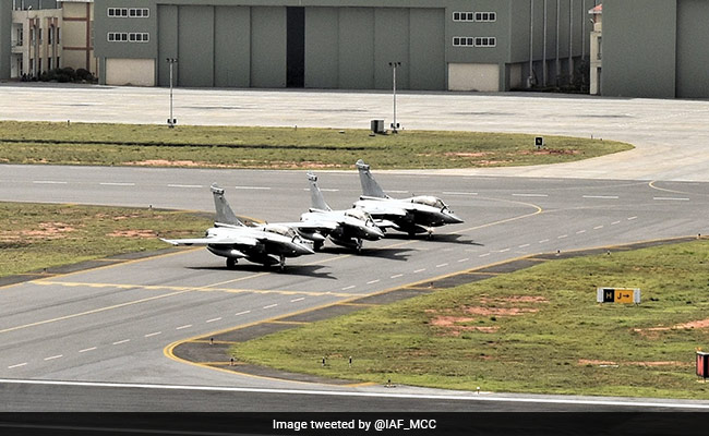 France's 3 Rafale Fighters Make Strategically Crucial Stopover In India