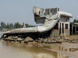 Cataclysmic Floods Kill 1,100 In Pakistan, Including 380 Children Cataclysmic Floods Kill 1,100 In Pakistan, Including 380 Children