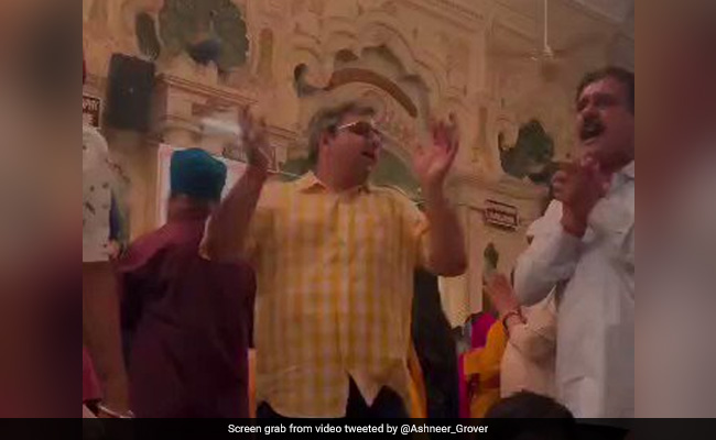 "Super Fun": Ashneer Grover On Video Of His Doppelganger Doing <i>Kirtan</i>