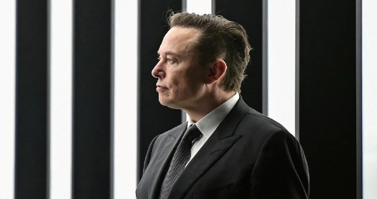 Elon Musk Avoided Putting His Name On Any Twitter Layoff Memos: Report
