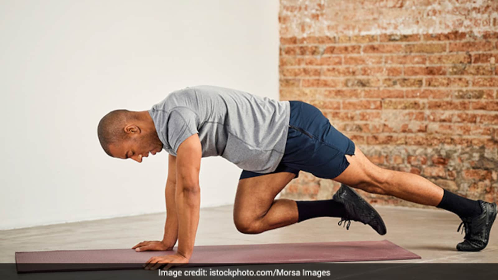 Seven Bodyweight Exercises That Build Muscle Without Weights