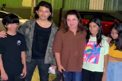 फराह खान दिखीं परिवार के साथ मौज-मस्ती करती फराह खान दिखीं परिवार के साथ मौज-मस्ती करती