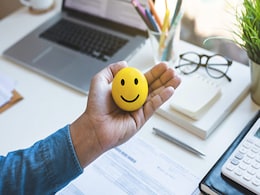 Secret of happiness : इन आदतों में सुधार लाकर रह सकते हैं हमेशा खुश, ये रहे हैप्पीनेस सीक्रेट Secret of happiness : इन आदतों में सुधार लाकर रह सकते हैं हमेशा खुश, ये रहे हैप्पीनेस सीक्रेट