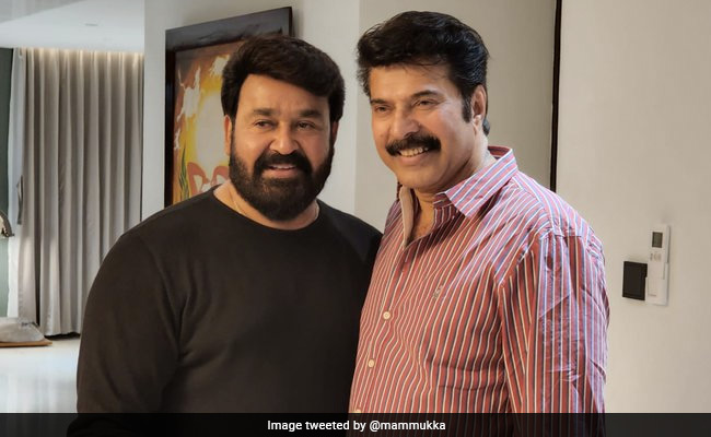 Mammootty Visits Mohanlal's New House, Shares A Pic