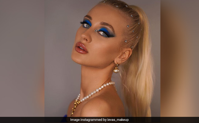 Hair Gems Are The Hottest Y2K Trend That We Have On Our Radar