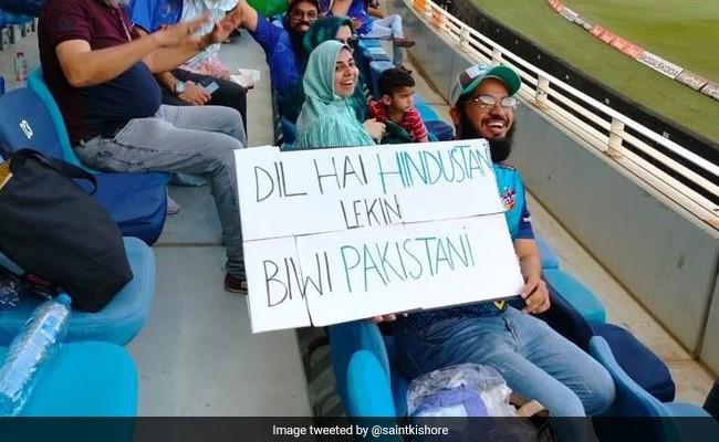India vs Pakistan: 'दिल है हिंदुस्तानी, लेकिन बीवी पाकिस्तानी' सोशल मीडिया पर वायरल है तस्वीर