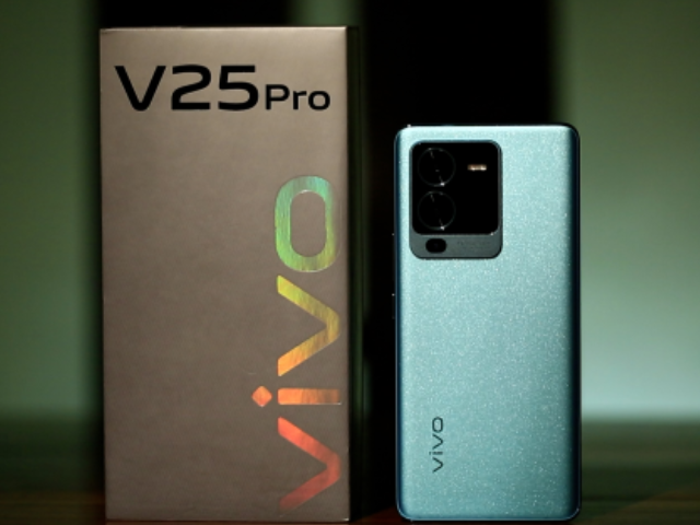 वीवो वी 25 प्रो में क्&zwj;या है ख़ास और कैसी है परफोरमेंस?&nbsp;