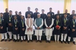 Commonwealth Games Indian Contingent Meets PM Narendra Modi At His Home Commonwealth Games Indian Contingent Meets PM Narendra Modi At His Home