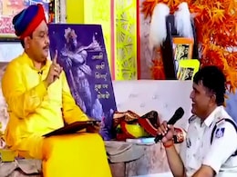 Video: Cop Takes Guidance From Godman To Solve Murder, Suspended Video: Cop Takes Guidance From Godman To Solve Murder, Suspended