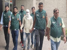 20 करोड़ की हेरोइन के साथ एक शख्स गिरफ्तार, म्यांमार से मणिपुर के रास्ते दिल्ली लायी गई थी खेप 20 करोड़ की हेरोइन के साथ एक शख्स गिरफ्तार, म्यांमार से मणिपुर के रास्ते दिल्ली लायी गई थी खेप