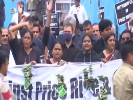 महंगाई और बेरोजगारी के खिलाफ कांग्रेस नेताओं ने काले कपड़े पहनकर किया प्रदर्शन महंगाई और बेरोजगारी के खिलाफ कांग्रेस नेताओं ने काले कपड़े पहनकर किया प्रदर्शन