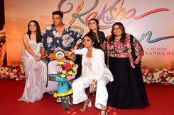 'रक्षा बंधन' के प्रीमियर पर अक्षय कुमार और उनके को-स्टार्स दिखे अलग अंदाज में 'रक्षा बंधन' के प्रीमियर पर अक्षय कुमार और उनके को-स्टार्स दिखे अलग अंदाज में