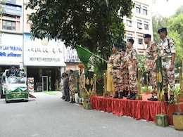 ‘हर घर तिरंगा’ अभियान : आईटीबीपी के डीजी ने एमटीबी साइकिल रैली को हरी झंडी दिखाई ‘हर घर तिरंगा’ अभियान : आईटीबीपी के डीजी ने एमटीबी साइकिल रैली को हरी झंडी दिखाई