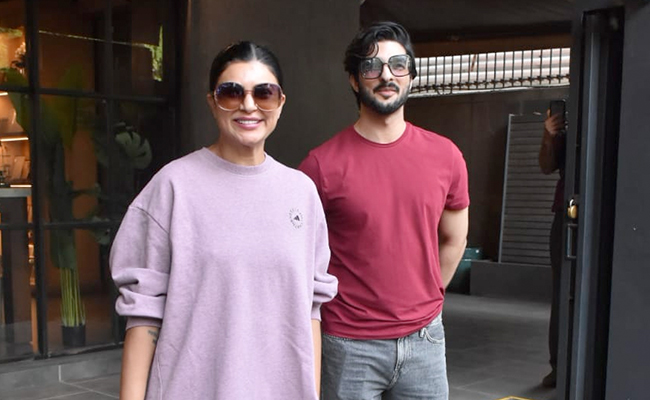 Pics: Sushmita Sen's Day Out With Ex-Boyfriend Rohman Shawl And Daughter Renee Sen