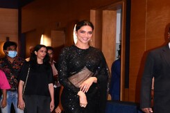 "Wait Na," Deepika Padukone. Can We Get A Good Look At Stunning Saree? "Wait Na," Deepika Padukone. Can We Get A Good Look At Stunning Saree?