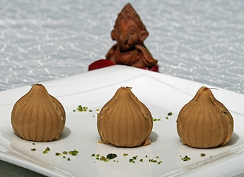 Ganesh Chaturthi 2022: Make This Rich And Flavourful Pista Modak In Just 15 Mins Ganesh Chaturthi 2022: Make This Rich And Flavourful Pista Modak In Just 15 Mins