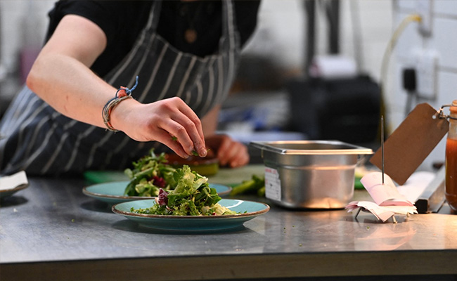 In A First, UK Restaurant Puts Carbon Footprint On Menu