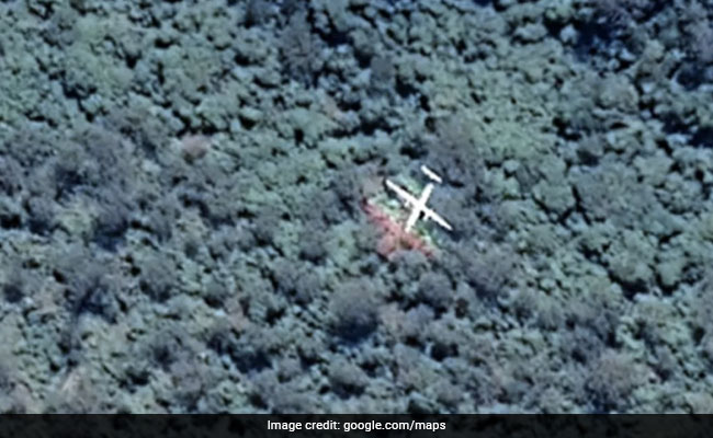 Photo Of "Downed" Plane Baffles Google Maps Users