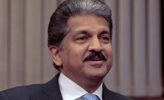 Anand Mahindra ने 47 साल पहले स्पेन में खींची थी फोटो, फोटोग्राफी स्किल देख यूजर्स हुए कायल
