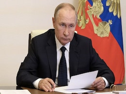रूसी राष्ट्रपति Vladimir Putin को जान से मारने का हुआ प्रयास, बाल-बाल बचे : रिपोर्ट रूसी राष्ट्रपति Vladimir Putin को जान से मारने का हुआ प्रयास, बाल-बाल बचे : रिपोर्ट