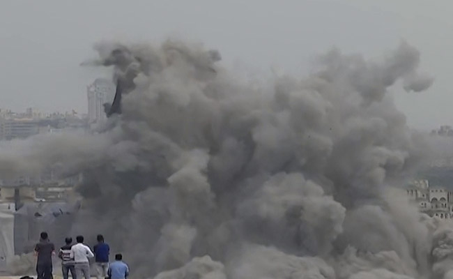 Noida Twin Towers Turn To Dust In 9 Seconds: 10 Points