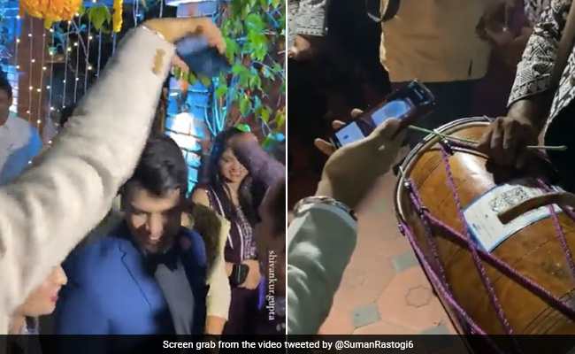 Watch: Man Gives <i>Shagun</i> To Wedding Drummer Through Paytm, Internet In Splits
