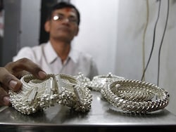 Silver Breaches 4 Lakh Mark, Gold Jumps To Record Rs 1.75 Lakh Per 10 Grams