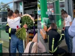 VIRAL VIDEO: यूक्रेन के मैदान-ए-जंग में खिले मोहब्बत के फूल    VIRAL VIDEO: यूक्रेन के मैदान-ए-जंग में खिले मोहब्बत के फूल
