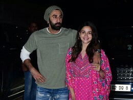 Congratulations Alia-Ranbir: कपूर खानदान में गूंजी किलकारियां, आलिया भट्ट ने दिया नन्ही परी को जन्म Congratulations Alia-Ranbir: कपूर खानदान में गूंजी किलकारियां, आलिया भट्ट ने दिया नन्ही परी को जन्म