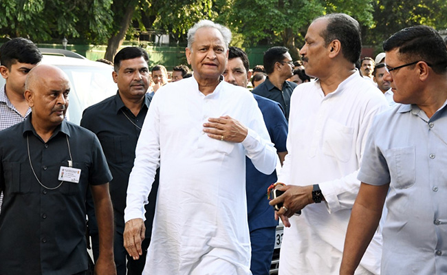 Amid Rajasthan Crisis, Team Gehlot Invokes BJP, Cites Maharashtra