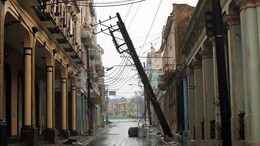 As Hurricane Ian Sweeps Through Florida, Over One Million Lose Power