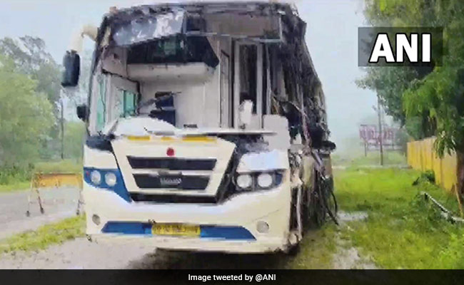 7 People Killed, 3 Injured As Bus Hits Truck In Chhattisgarh's Korba