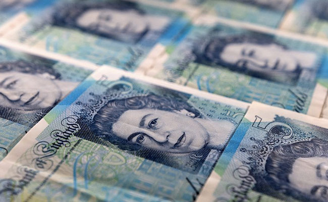 Banknotes With The Queen's Face Are Worth $95 Billion. UK To Replace All Of Them