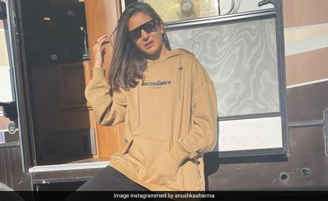 Humans Of Instagram, Can You Please Be As Candid As Anushka Sharma In This Post