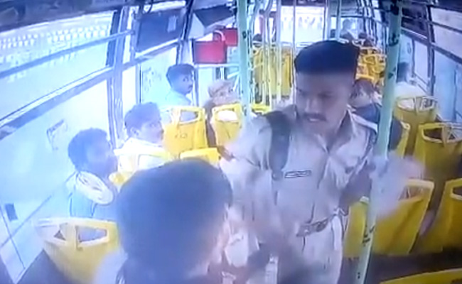 Watch: Bhopal Bus Conductor Asked Passenger To Pay Full Fare. This Is How He Responded