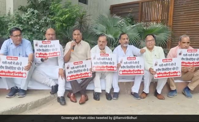 BJP Legislators Marshalled Out Amid Chaos Before AAP's Trust Vote In Delhi Assembly