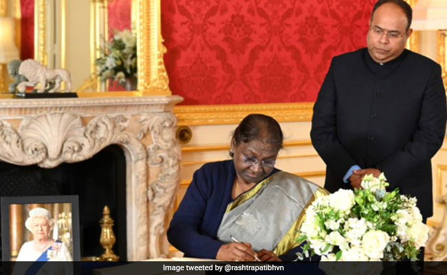 President Murmu Signs Condolence Book For Queen Elizabeth II In London