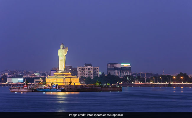 Telangana BJP Chief Calls Hyderabad's Hussain Sagar Lake "Vinayaka Sagar"