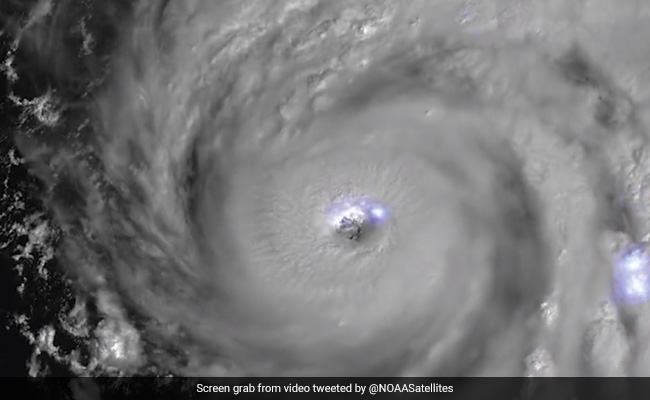 Video Shows Lightning Near Eye Of Hurricane Ian As It Approaches Florida