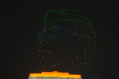 Watch: 250 Drones Light Up Sky At India Gate To Celebrate Netaji's Legacy Watch: 250 Drones Light Up Sky At India Gate To Celebrate Netaji's Legacy