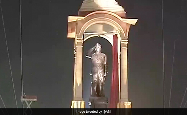 PM Modi Unveils Netaji Subhas Chandra Bose's 28-Feet Tall Statue