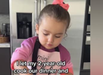 Viral Video: 2-Year-Old Cooks For Mother; Impresses Internet Viral Video: 2-Year-Old Cooks For Mother; Impresses Internet