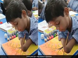 बिना हाथों के खूबसूरत पेंटिंग बनाता दिखा लड़का, IPS ने कहा- हुनर को निखरने से रोक नहीं सका... बिना हाथों के खूबसूरत पेंटिंग बनाता दिखा लड़का, IPS ने कहा- हुनर को निखरने से रोक नहीं सका...